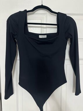 Babaton Square Neck Bodysuit